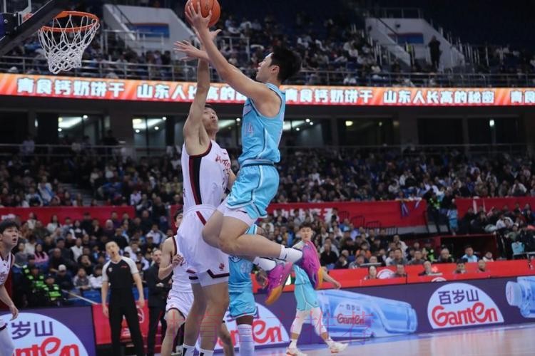 常规赛1月17日:青岛崂山啤酒VS浙江稠州金租 常规赛1月17日:青岛崂山啤酒VS浙江稠州金租